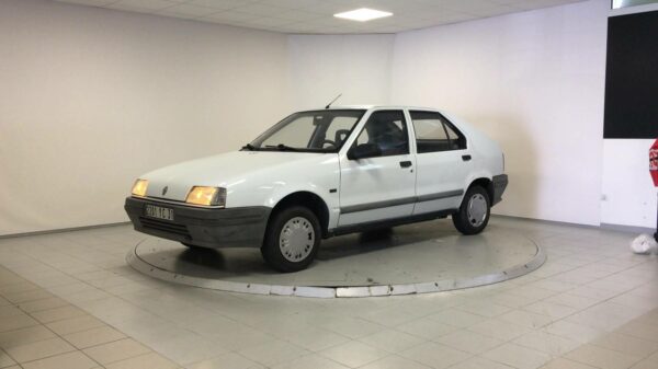 RENAULT R19 1.4 80 GTS