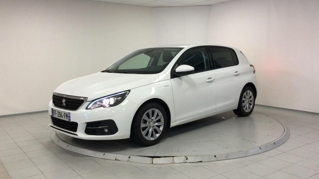 PEUGEOT 308 II phase 2 1.2 PURETECH 130 STYLE